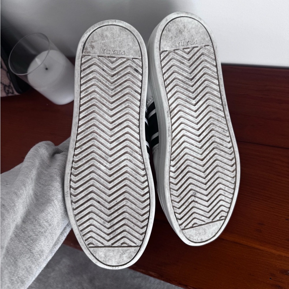 Authentic Prada White Leather Low-Top Sneakers - Picture 4 of 4